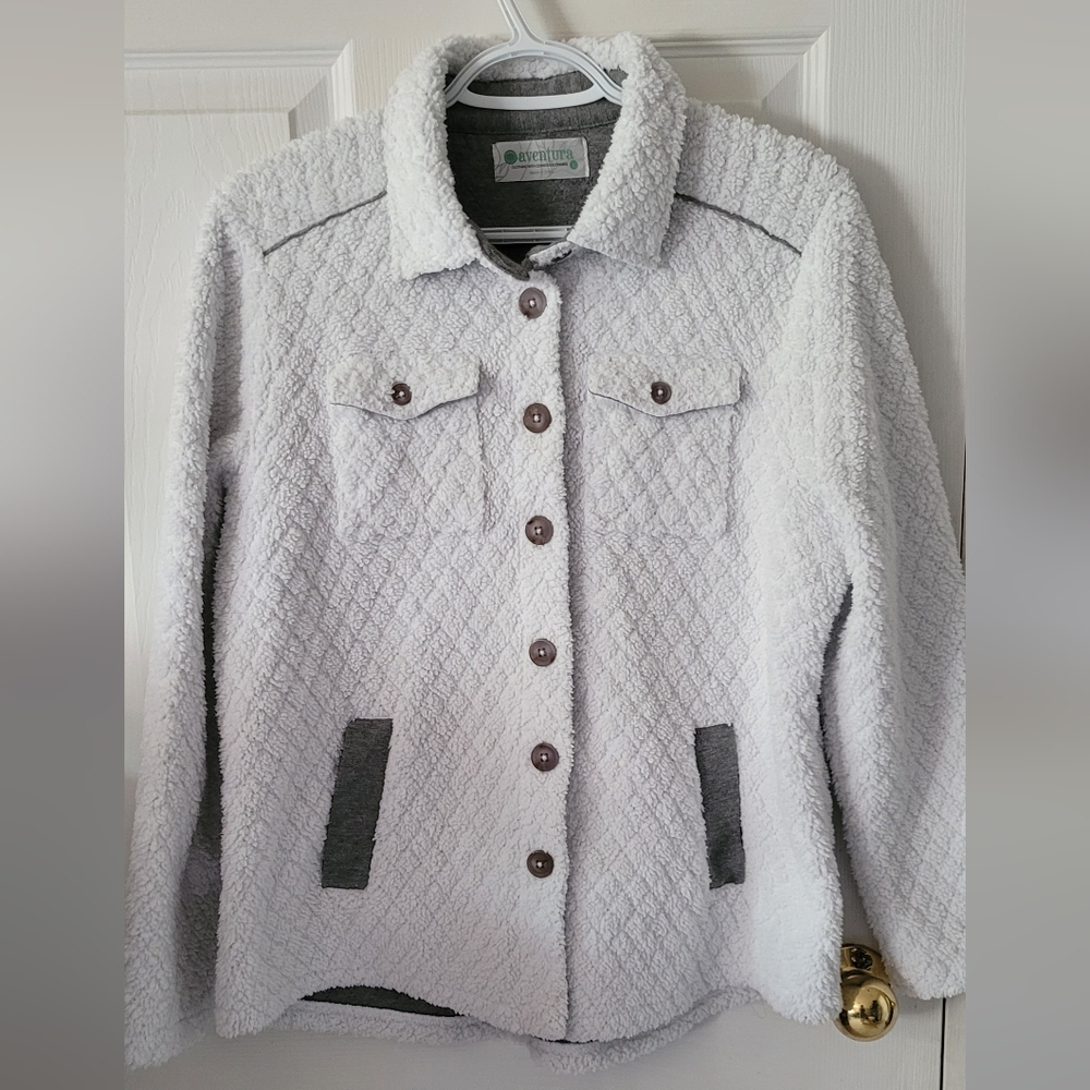Aventura Shacket Large - Picture 2 of 6